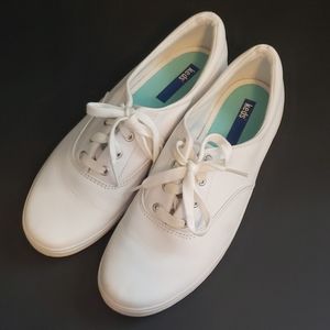 KEDS WHITE SNEAKERS